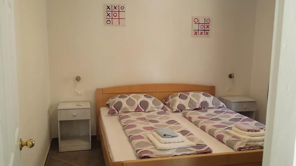 Abba Apartment Sveti Lovrec Pazenaticki