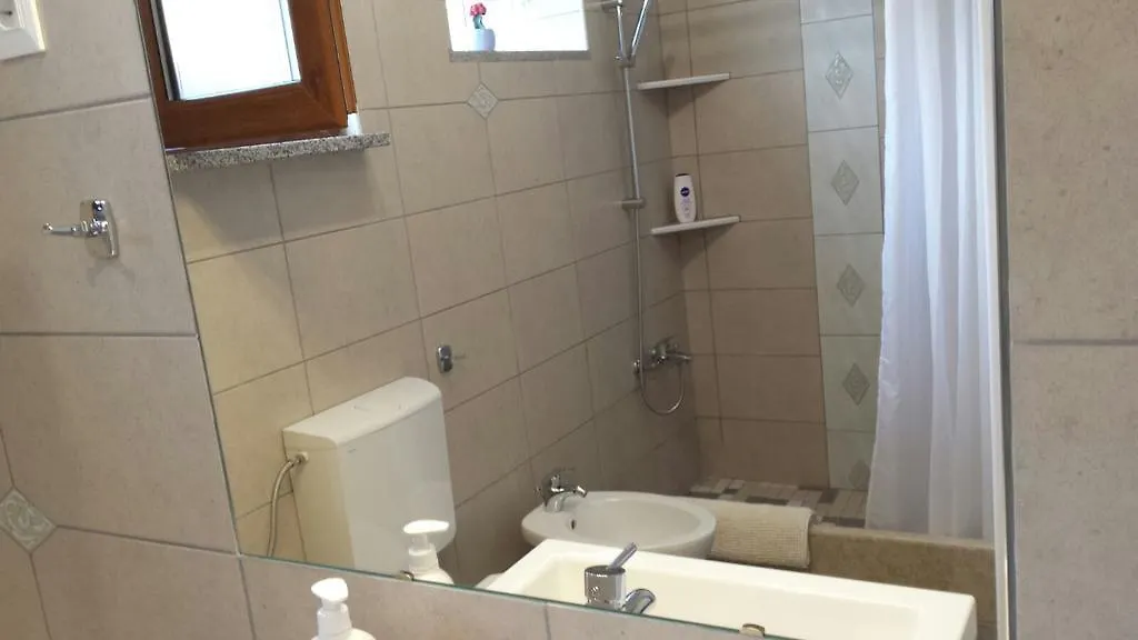 Abba Apartment Sveti Lovrec Pazenaticki