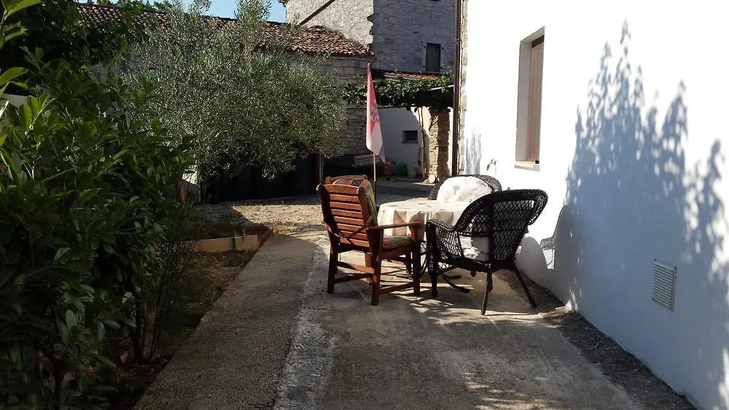 Abba Apartment Sveti Lovrec Pazenaticki