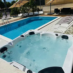 Oleander Apartment Malinska